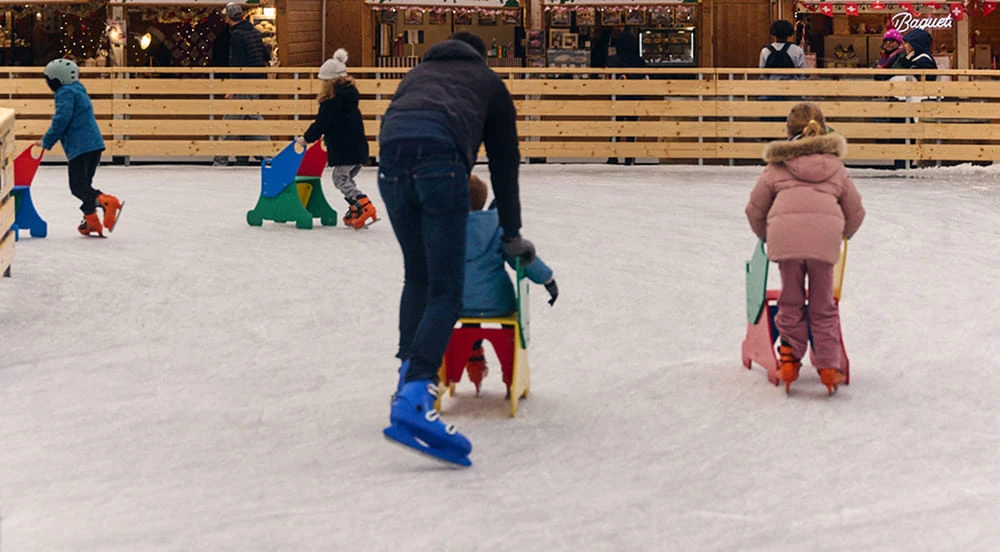 Patinoire en famille avec enfants